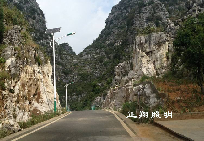 云南太陽(yáng)能路燈