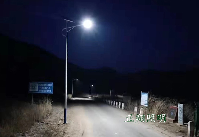太陽能路燈