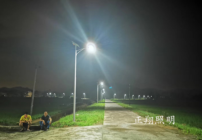 農(nóng)村太陽(yáng)能路燈
