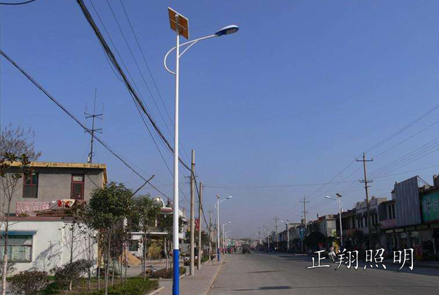 太陽能路燈在新農(nóng)村建設(shè)中的應(yīng)用分析C