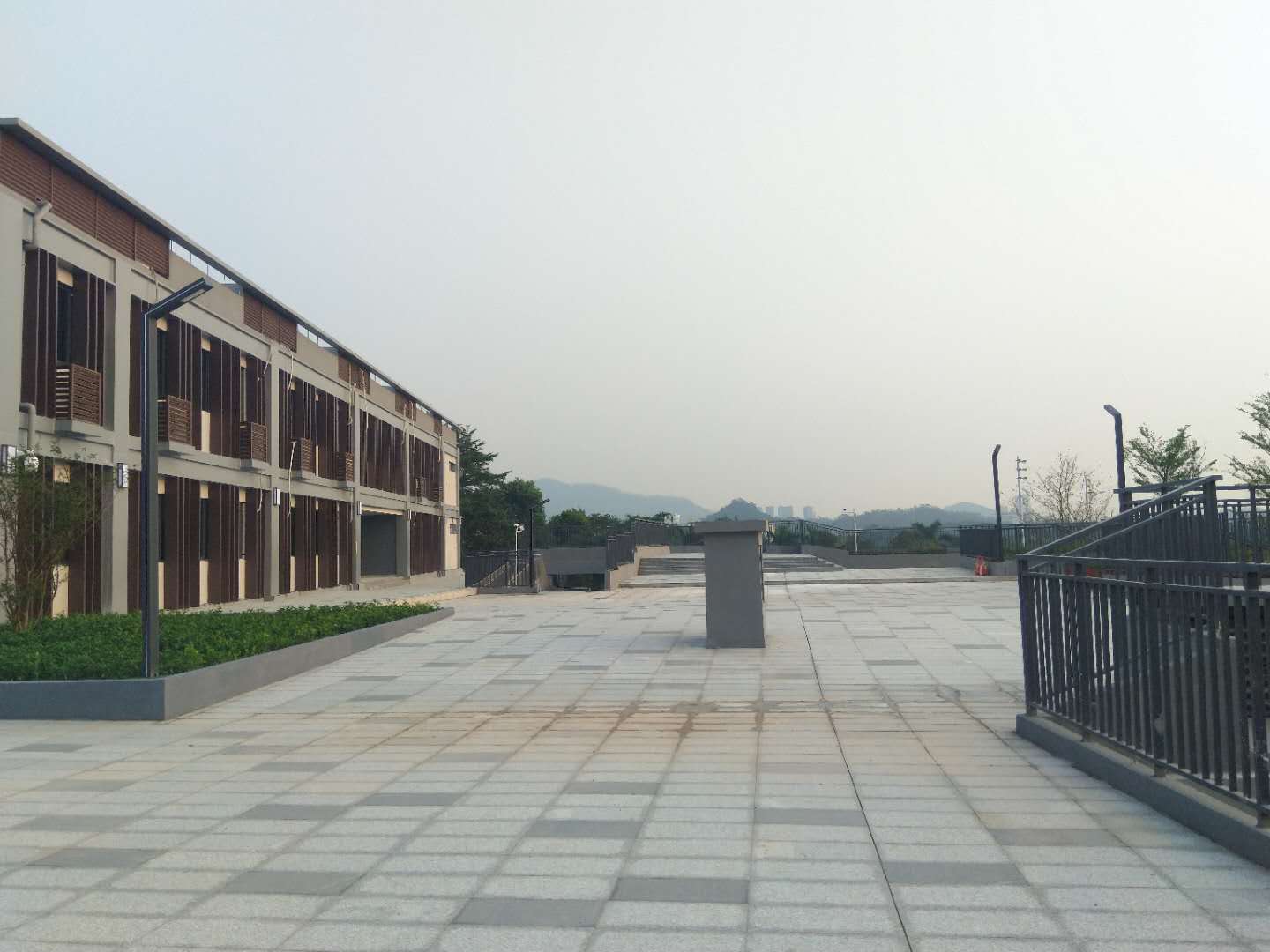 深圳南山區(qū)大磡小學(xué)LED庭院燈工程案例