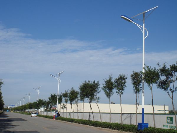 正翔照明——提供專業(yè)的太陽能路燈解決方案