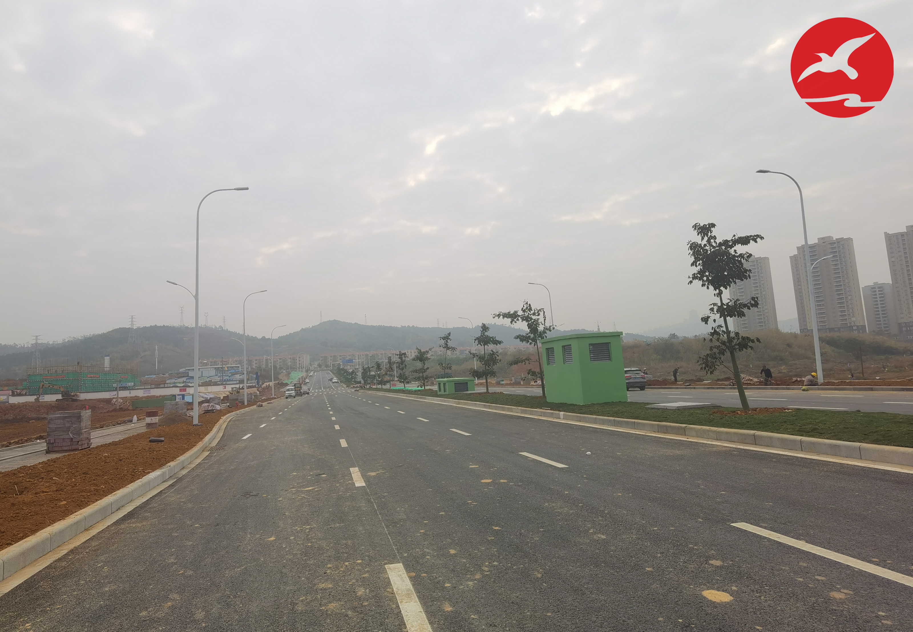 廣東省韶關(guān)市高低臂路燈和高桿燈工程案例