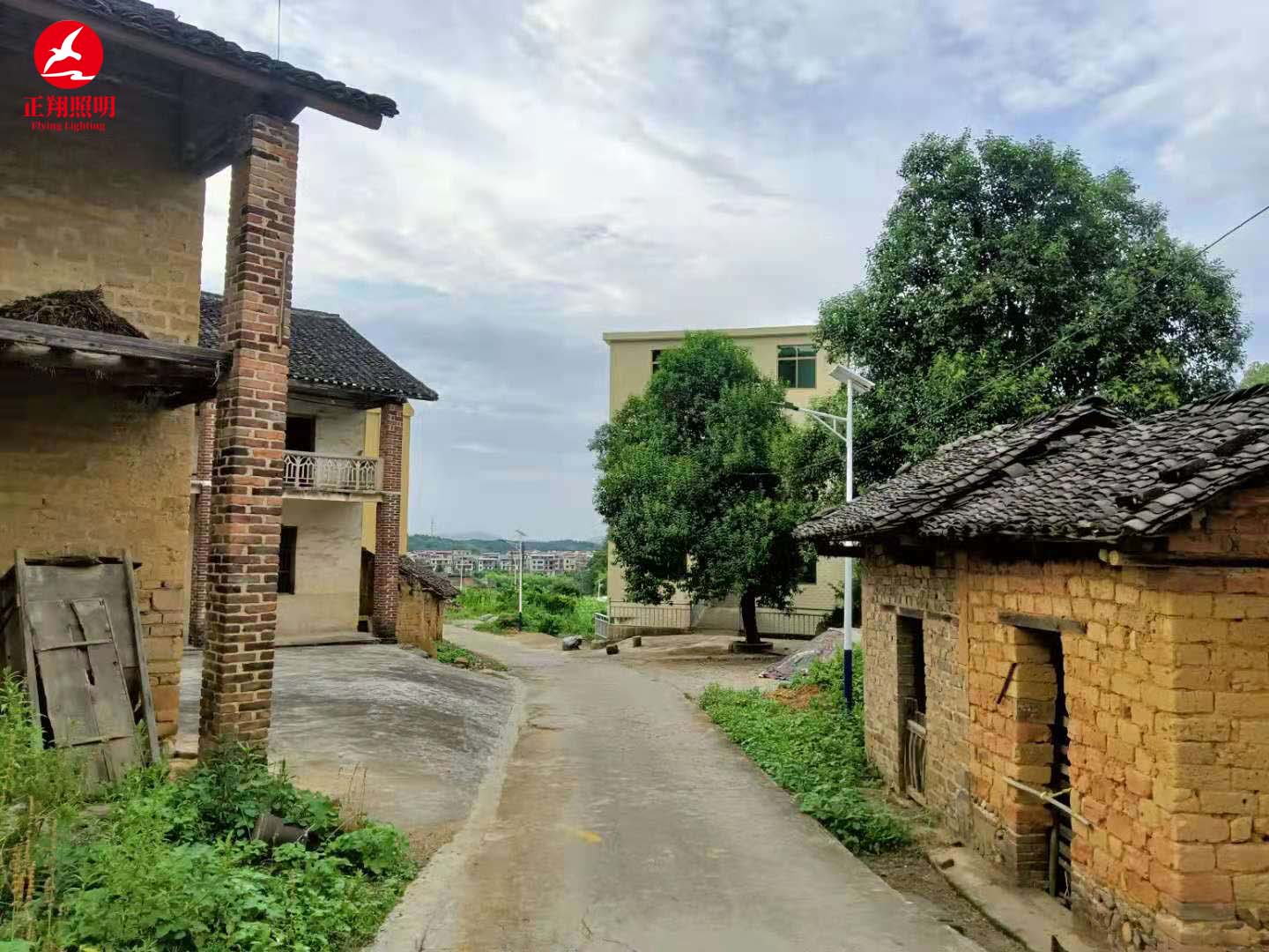 湖南省常寧市羅橋鎮(zhèn)太陽能路燈工程案例分享