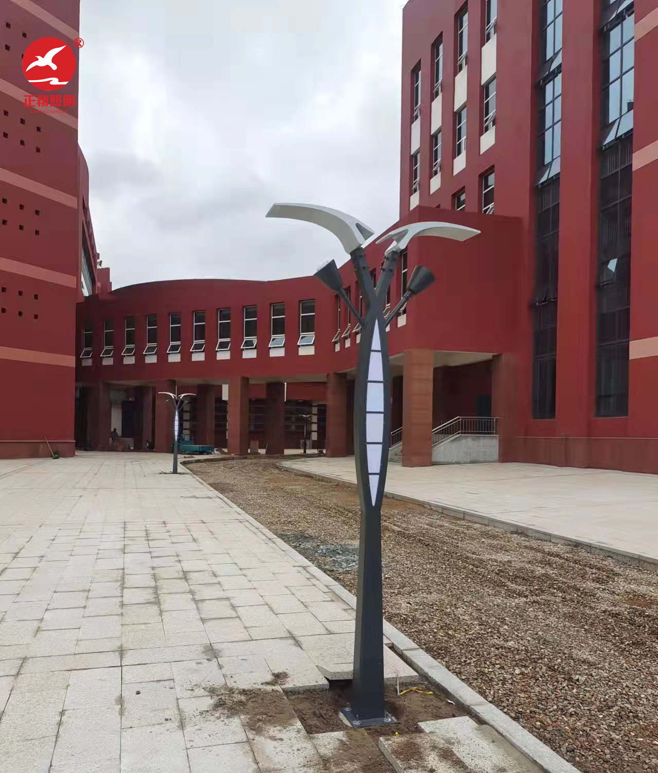 學校園區(qū)景觀燈工程案例