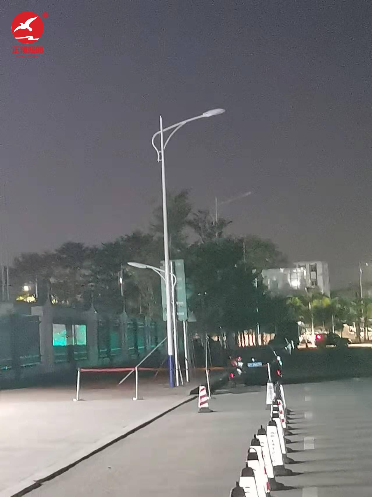 高低臂市電路燈工程案例