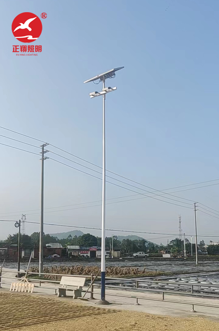 廣東江門太陽能球場燈工程案例