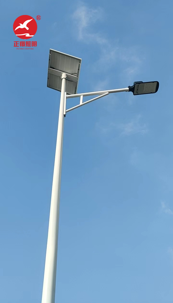 廣東江門太陽能球場燈工程案例