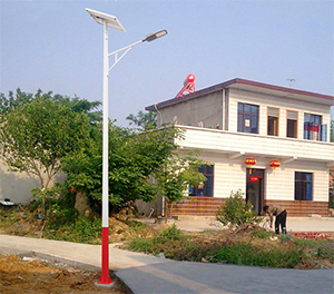 LED太陽能路燈ZX1508應(yīng)用圖1